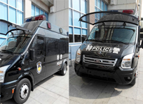 威泰科全自動(dòng)顯示器成功安裝在特警隊(duì)車(chē)上